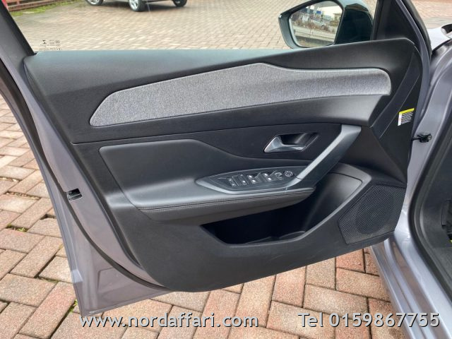 PEUGEOT 308 - foto: 12