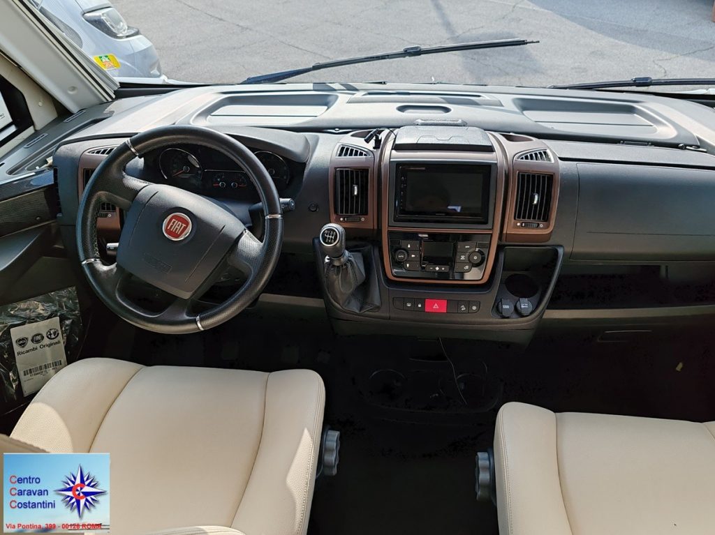 MOBILVETTA K - YACHT 89 TEKNOLINE 85 23444151 O 69b2861b9d400