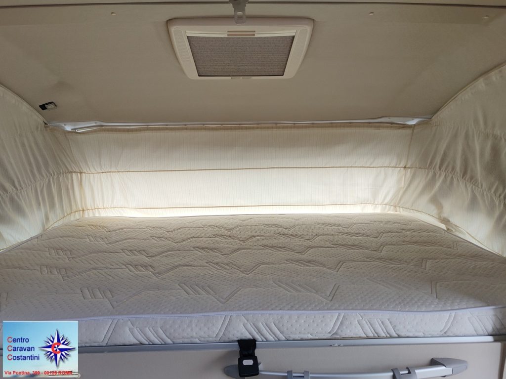 MOBILVETTA K - YACHT 89 TEKNOLINE 88 23444151 O 69b2861dab16c