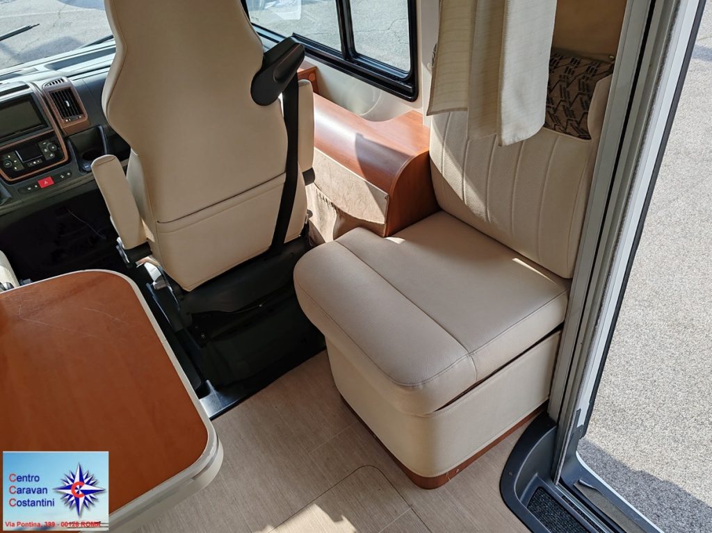 MOBILVETTA K - YACHT 89 TEKNOLINE 92 23444151 O 69b2861f5104b