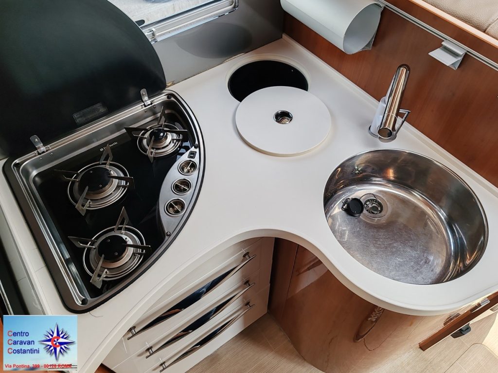 MOBILVETTA K - YACHT 89 TEKNOLINE 97 23444151 O 69b2862169943