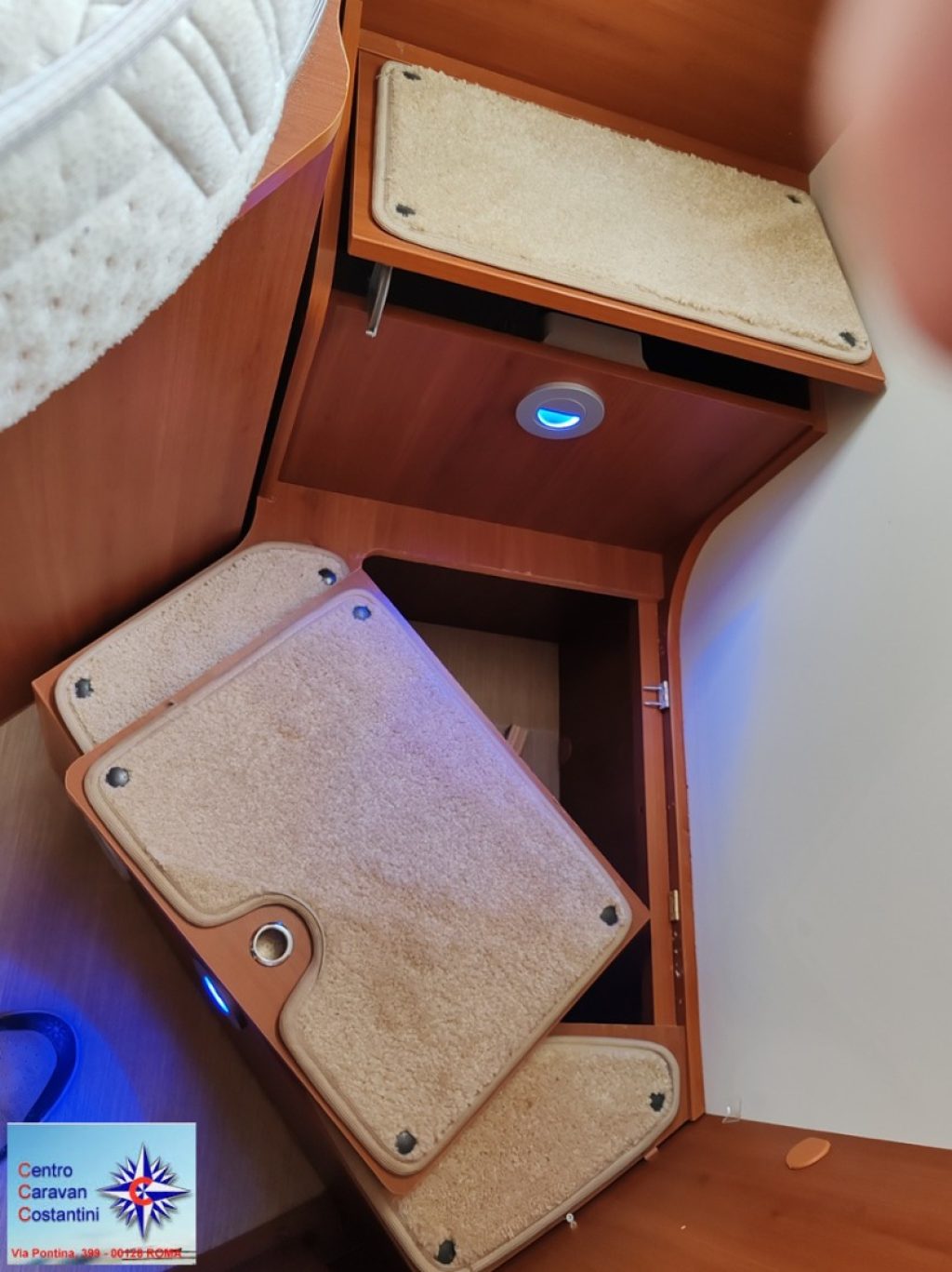 MOBILVETTA K - YACHT 89 TEKNOLINE 107 23444151 O 69b28628349e0