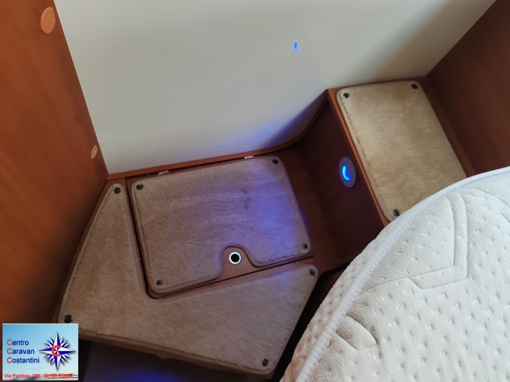 MOBILVETTA K - YACHT 89 TEKNOLINE 108 23444151 O 69b28628b5163