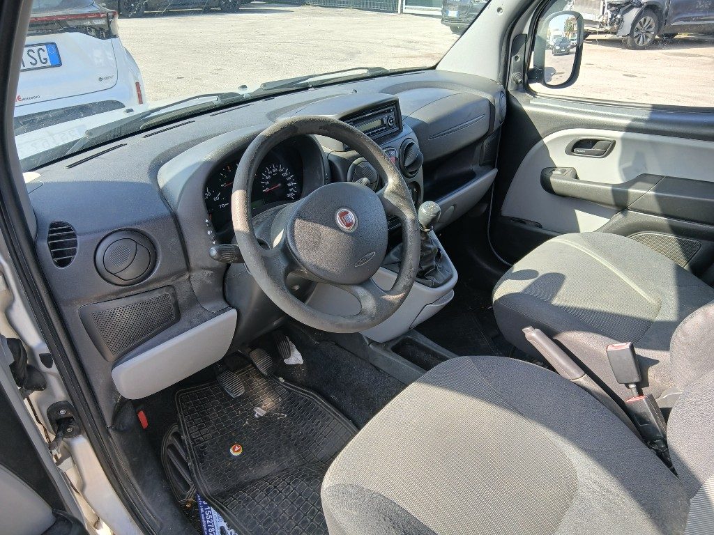 Immagine di FIAT Doblo 1.6 16V Natural Power Active del 04/2009 km 296706