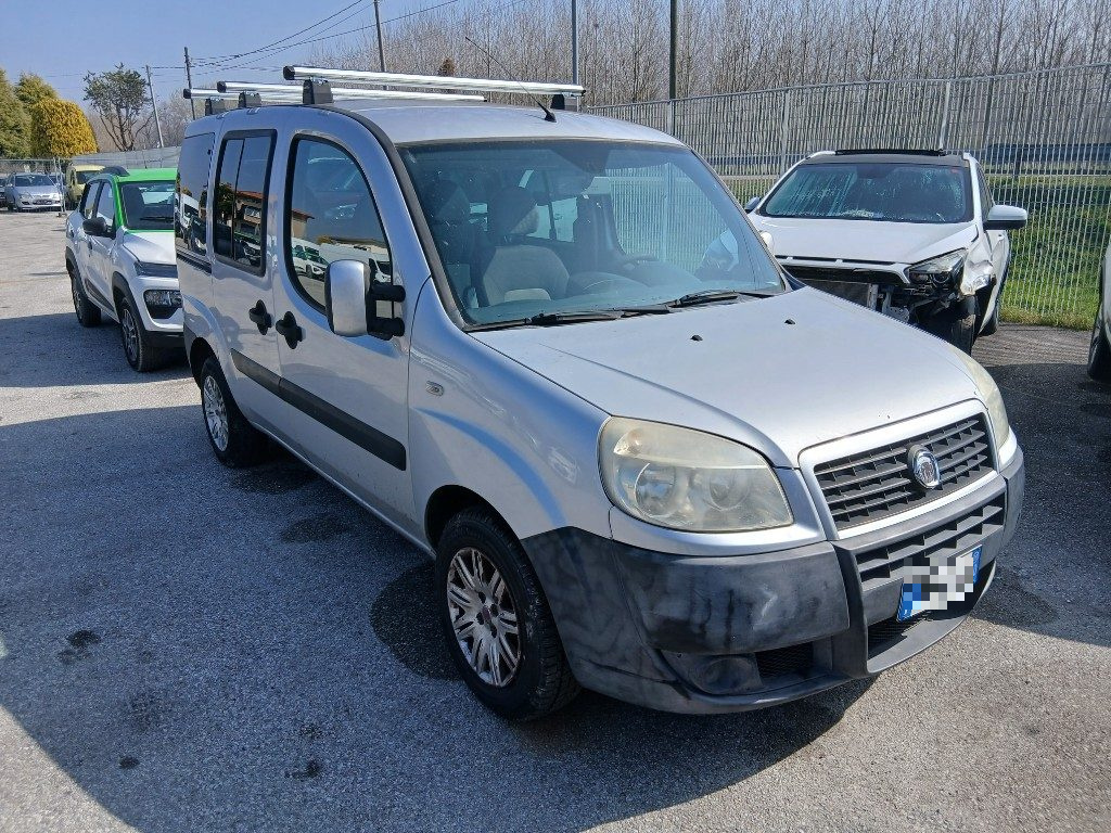 Immagine di FIAT Doblo 1.6 16V Natural Power Active del 04/2009 km 296706