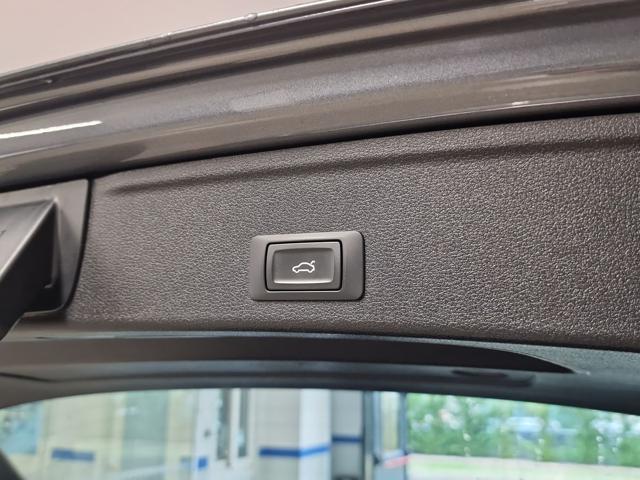 AUDI A4 2.0 TDI 150 CV S TRONIC - foto 23