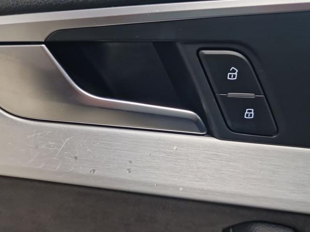 AUDI A4 2.0 TDI 150 CV S TRONIC - foto 27