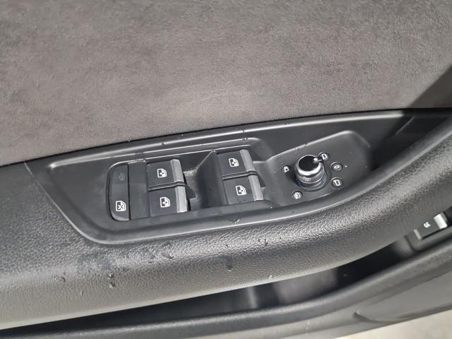 AUDI A4 2.0 TDI 150 CV S TRONIC - foto 22