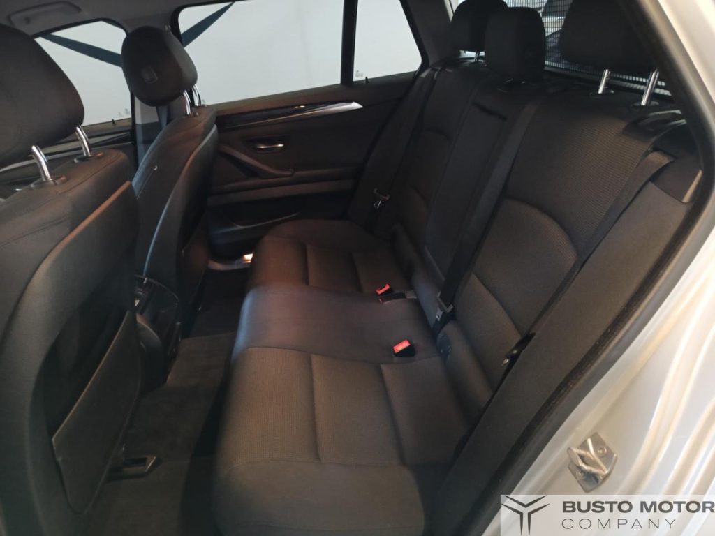 BMW 520 520 d xDrive Touring Msport - 9