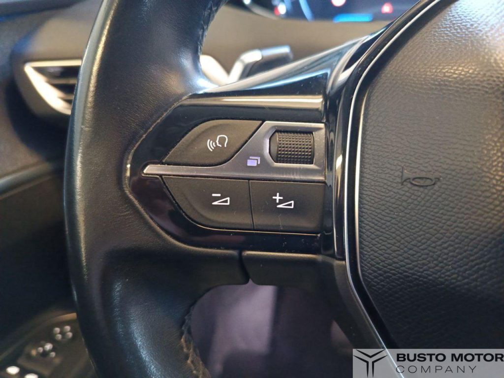 PEUGEOT 3008 BlueHDi 130 S&S EAT8 GT Line - 15