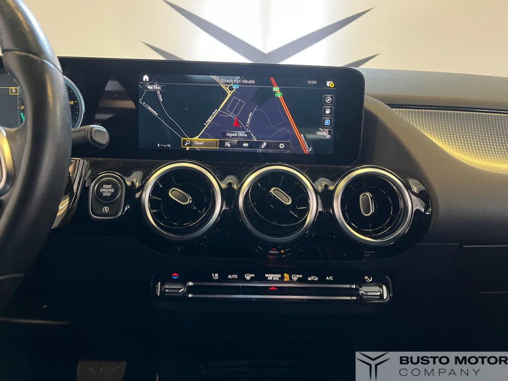 MERCEDES-BENZ GLA 200 200 Automatic Sport Plus GARANZIA 2 ANNI - 11