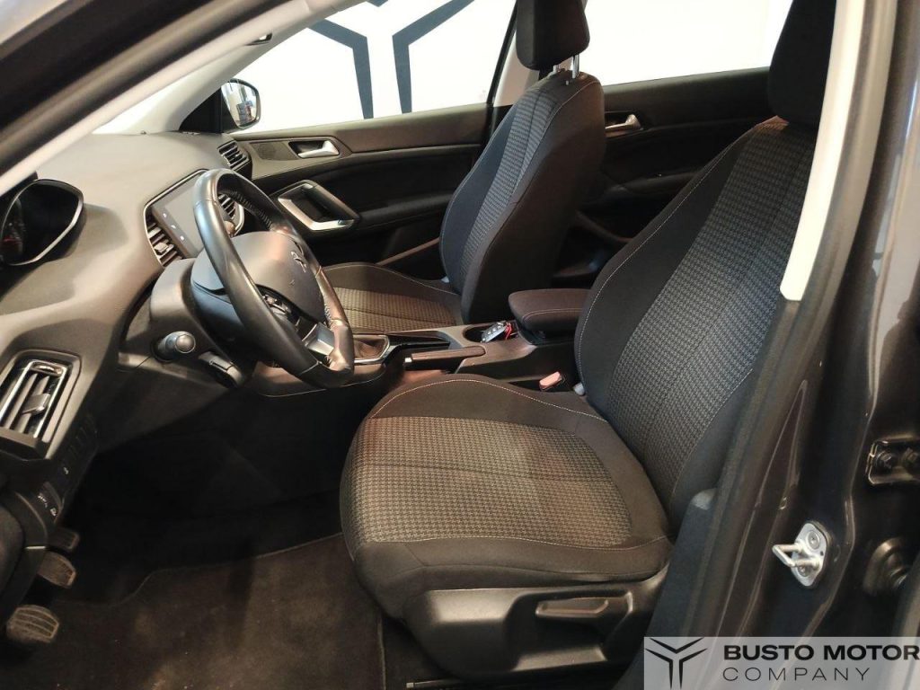 PEUGEOT 308 BlueHDi 100 S&S SW Style - 8