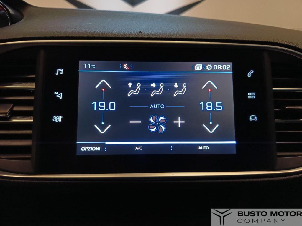 PEUGEOT 308 BlueHDi 100 S&S SW Style - 13