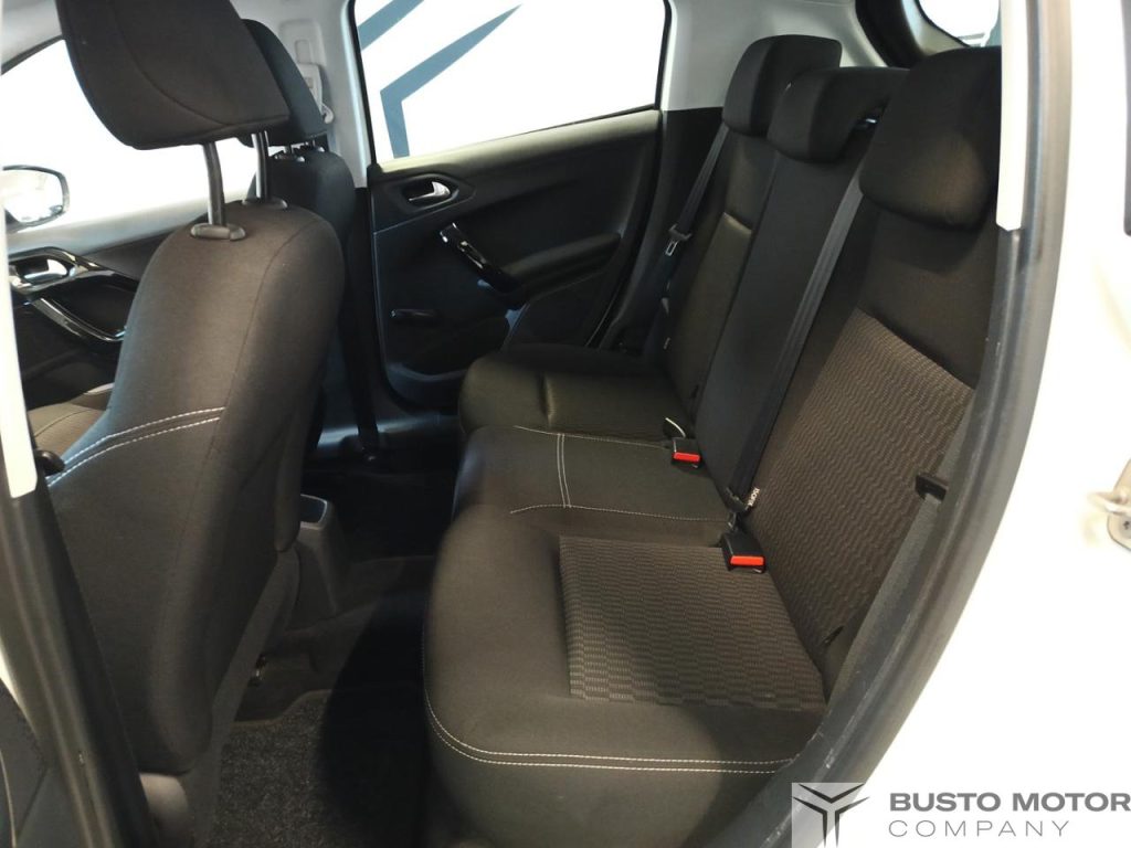 PEUGEOT 208 1° serie PureTech 82 5 porte Allure - 9