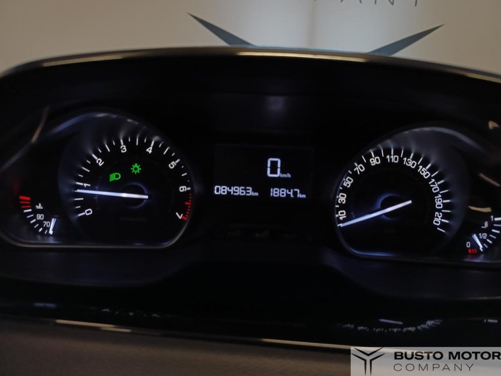 PEUGEOT 208 1° serie PureTech 82 5 porte Allure - 12