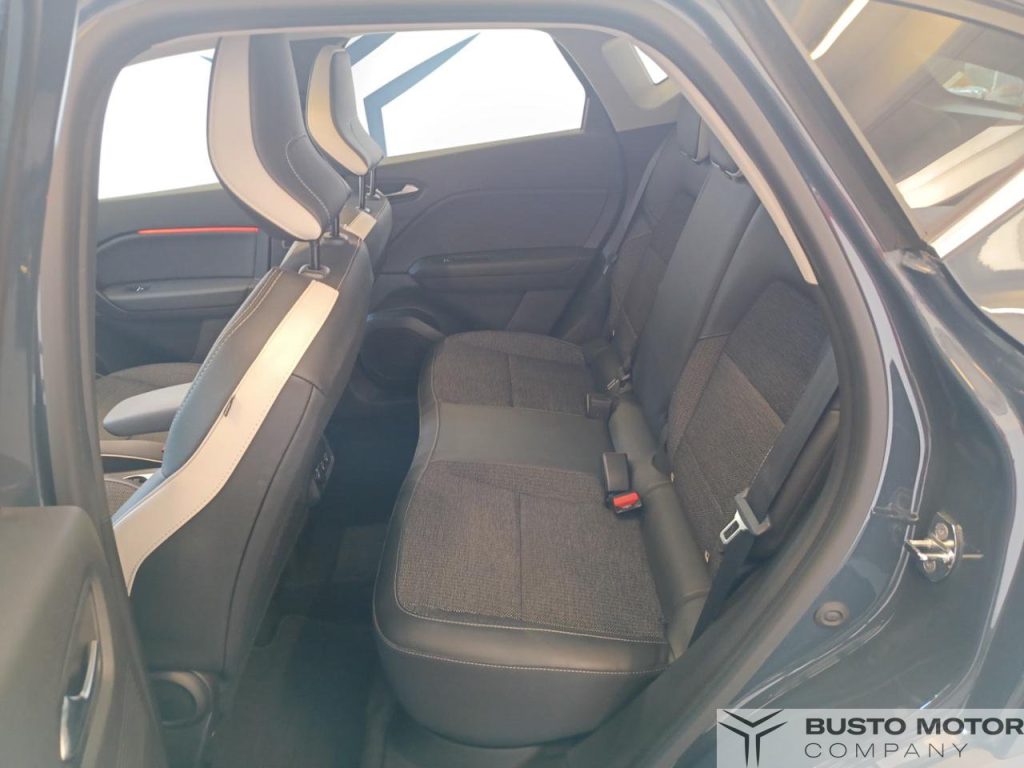 RENAULT Captur Full Hybrid E-Tech 145 CV Techno - 9