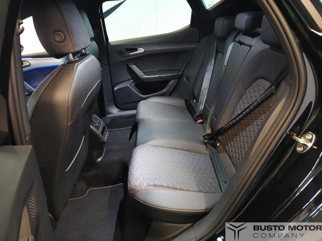 SEAT Leon 1.0 eTSI 110 CV Auto FR - 9