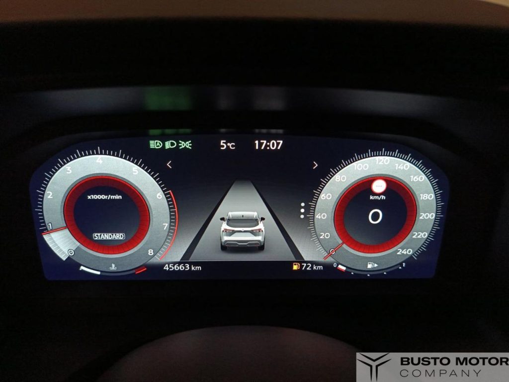 NISSAN Qashqai MHEV 140 CV N-Connecta - 12