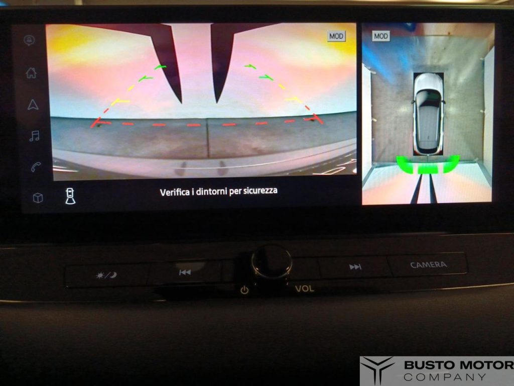 NISSAN Qashqai MHEV 140 CV N-Connecta - 18