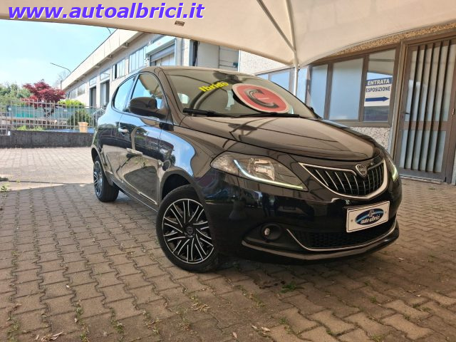 lancia ypsilon 1.0 firefly ss hybrid gold usata