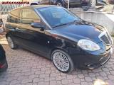 LANCIA Ypsilon 1.3 MJ momo design