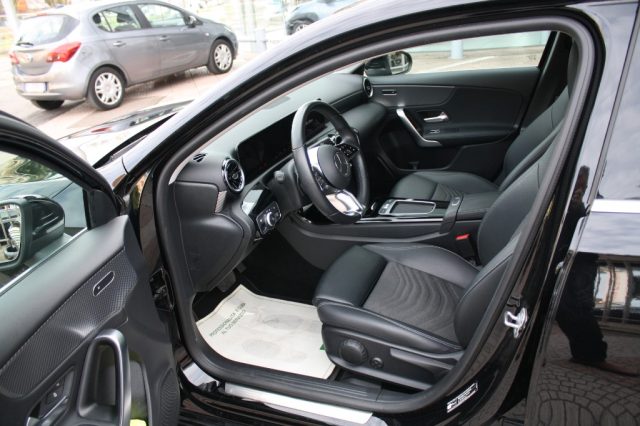 MERCEDES-BENZ A 180 AUTOMATIC AMG LINE PREMIUM - foto 9