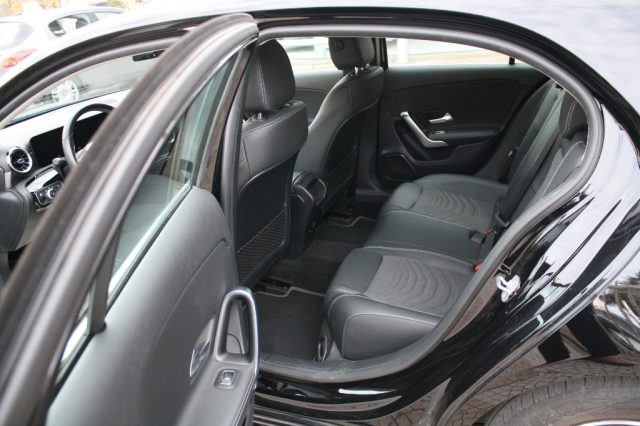 MERCEDES-BENZ A 180 AUTOMATIC AMG LINE PREMIUM - foto 10