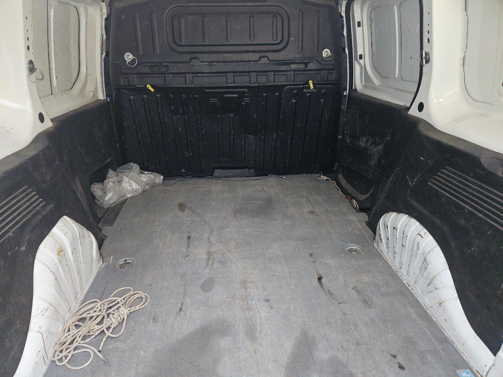 PEUGEOT Partner BlueHDi 100  L1 Furgone Premium - 13