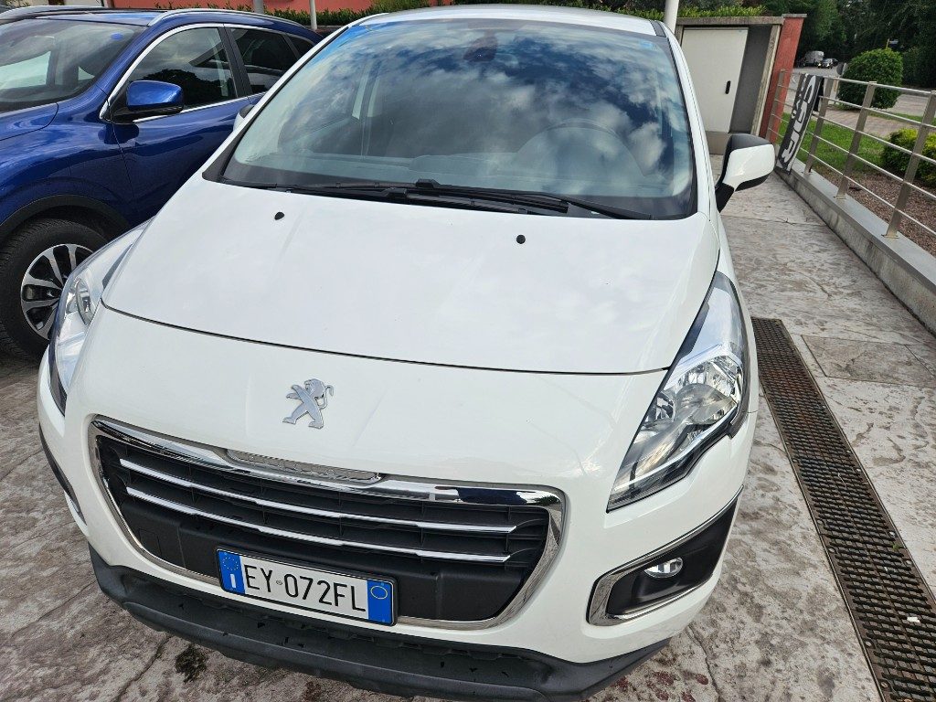 PEUGEOT 3008 1.6 e-HDi 115CV Stop&Start Allure - 4