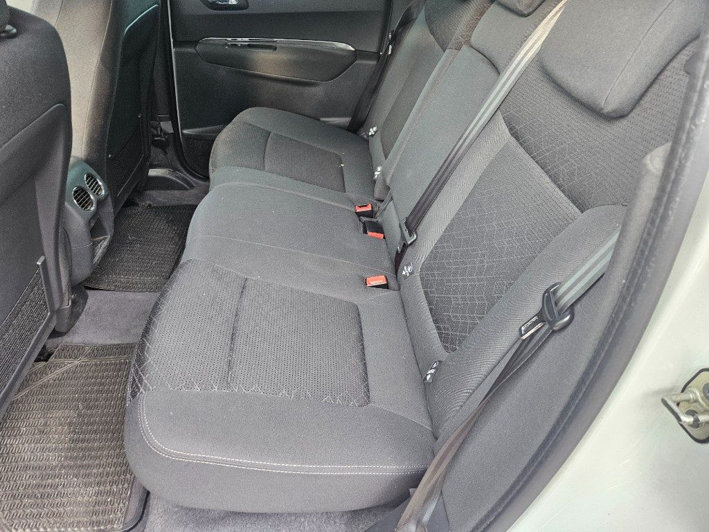 PEUGEOT 3008 1.6 e-HDi 115CV Stop&Start Allure - 8
