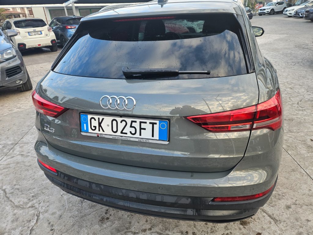 AUDI Q3 45 TFSI  S tronic Business sport - 11
