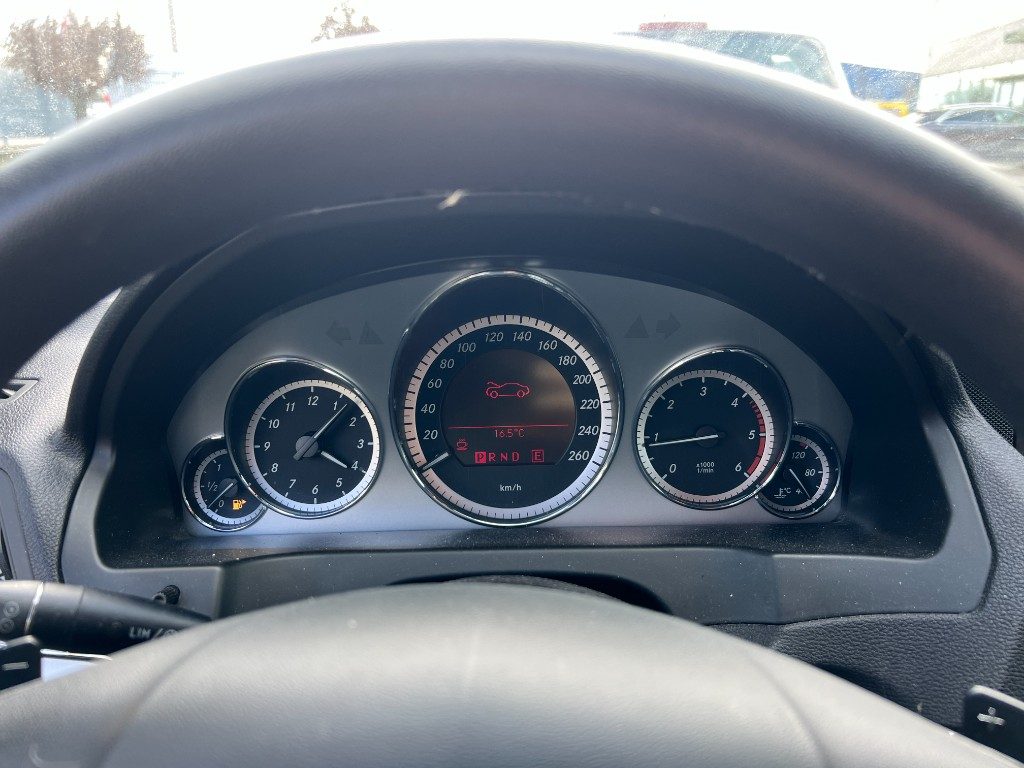 Immagine di MERCEDES-BENZ E 250 CDI Coupé BlueEFFICIENCY AUTOMATICO del 04/2011 km 324508