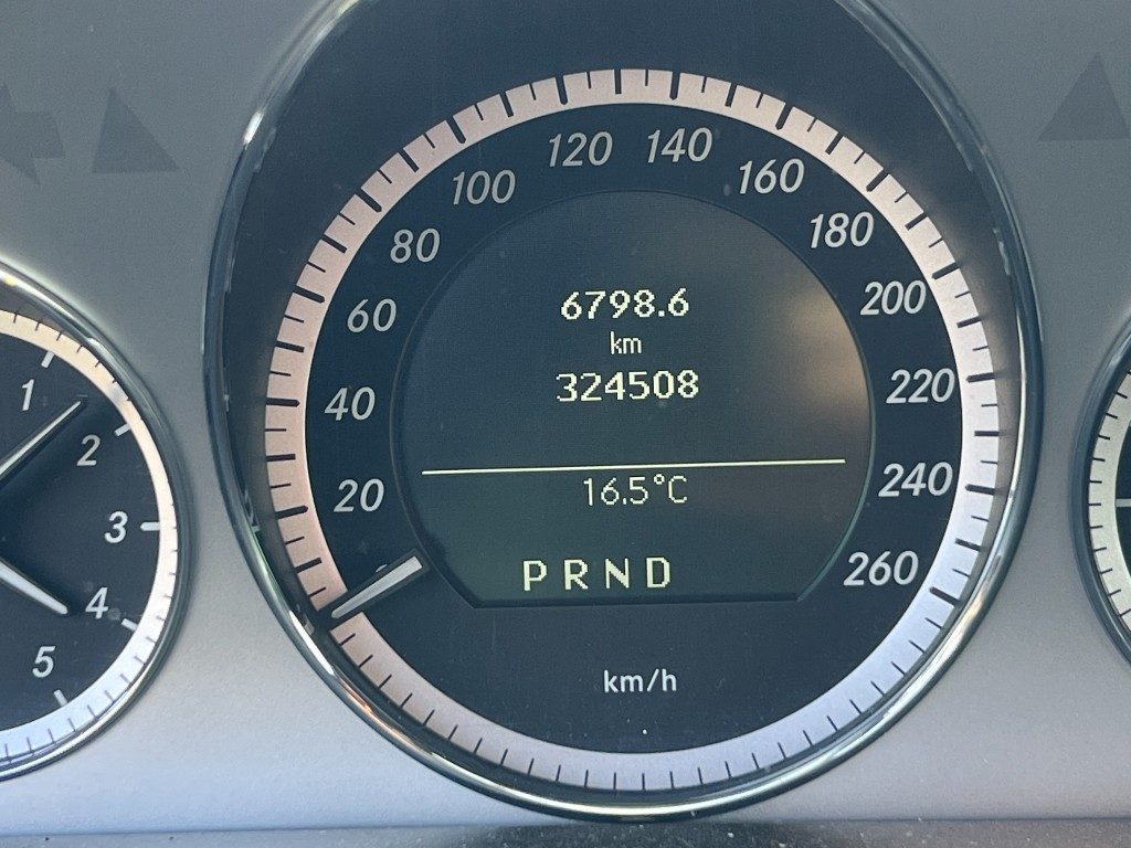 Immagine di MERCEDES-BENZ E 250 CDI Coupé BlueEFFICIENCY AUTOMATICO del 04/2011 km 324508