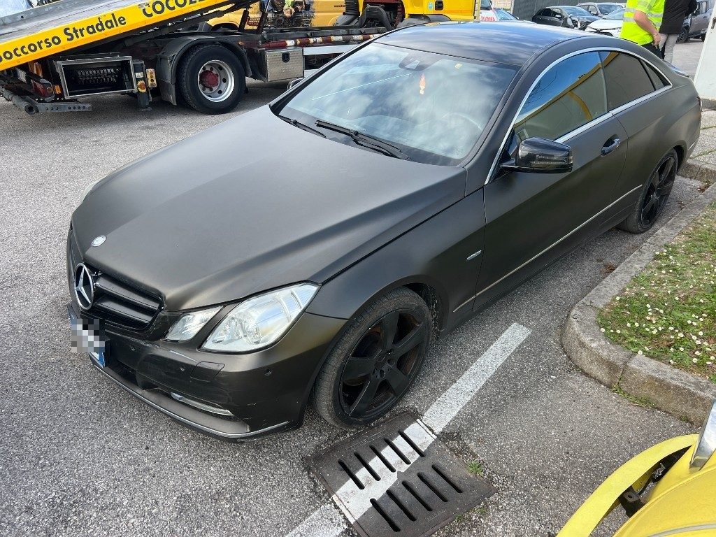 Immagine di MERCEDES-BENZ E 250 CDI Coupé BlueEFFICIENCY AUTOMATICO del 04/2011 km 324508