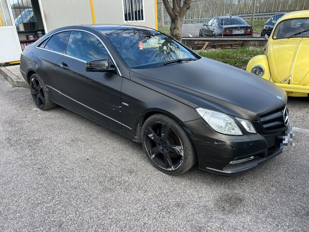 Immagine di MERCEDES-BENZ E 250 CDI Coupé BlueEFFICIENCY AUTOMATICO del 04/2011 km 324508
