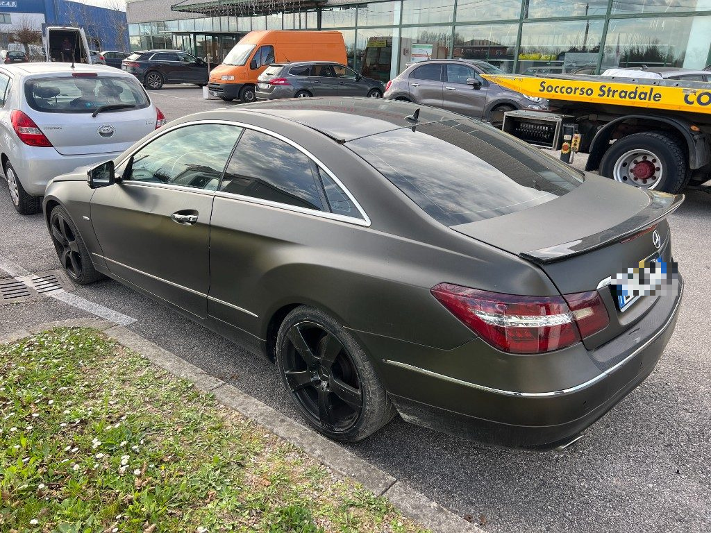 Immagine di MERCEDES-BENZ E 250 CDI Coupé BlueEFFICIENCY AUTOMATICO del 04/2011 km 324508