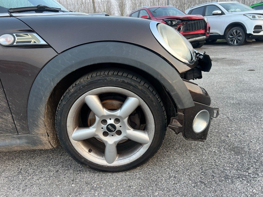 Immagine di MINI Clubman 1.6 16V Cooper D del 11/2007 km 255007