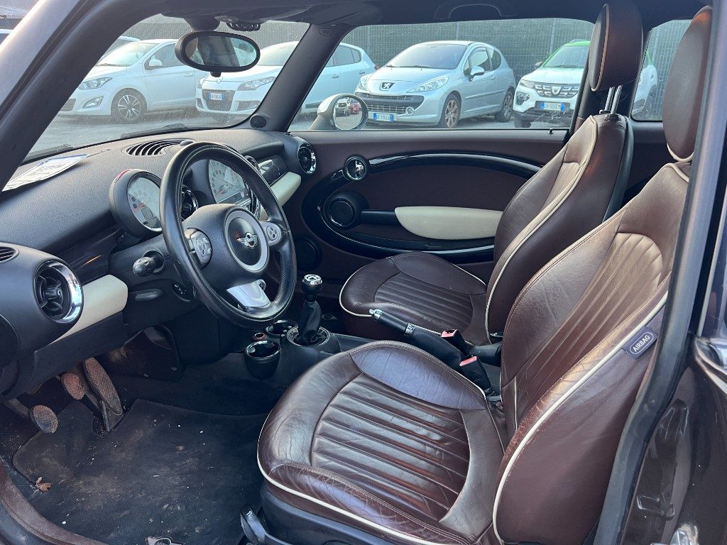 Immagine di MINI Clubman 1.6 16V Cooper D del 11/2007 km 255007