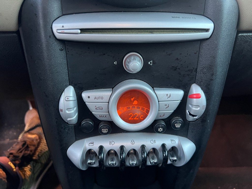 Immagine di MINI Clubman 1.6 16V Cooper D del 11/2007 km 255007