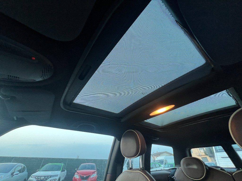 Immagine di MINI Clubman 1.6 16V Cooper D del 11/2007 km 255007