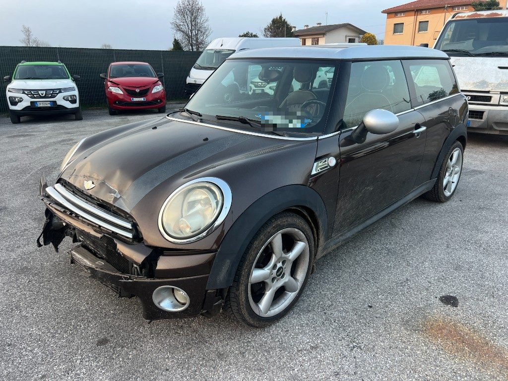 Immagine di MINI Clubman 1.6 16V Cooper D del 11/2007 km 255007