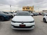 VOLKSWAGEN Golf 1.0 eTSI 110 cv EVO DSG Life