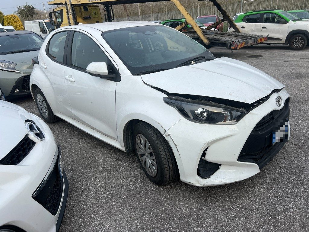Immagine di TOYOTA Yaris 1.5 Hybrid 5 porte del 06/2025 km 13506