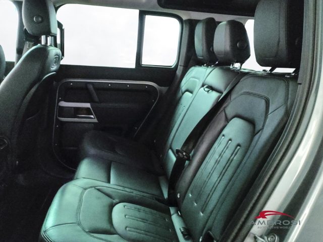LAND ROVER DEFENDER 110 3.0D I6 MHEV SE AWD 250CV AU - foto 10