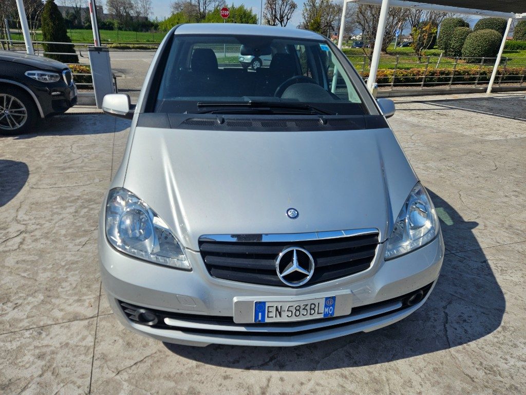 MERCEDES-BENZ A 180 CDI Elegance - 2