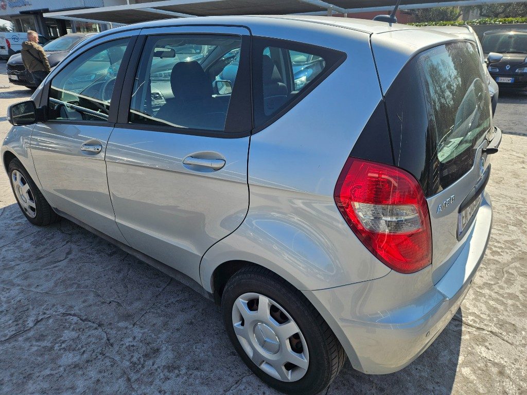 MERCEDES-BENZ A 180 CDI Elegance - 6