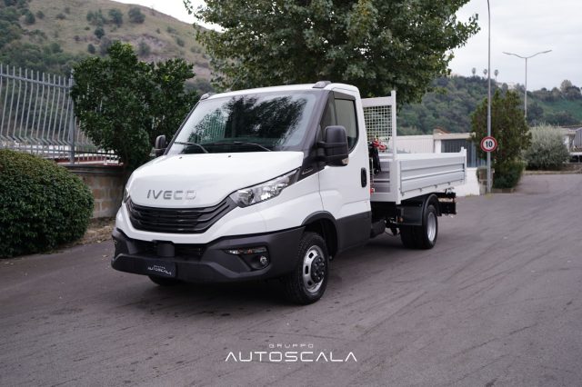 iveco daily 35 c18 c.autom. cassone ribaltabile + gru fassi usata