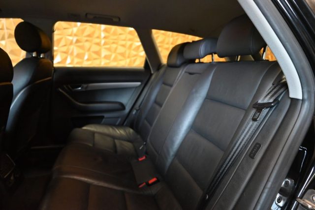AUDI A6 AVANT 3.0TDI Q.TIP.224CV TET.PEL - foto 26