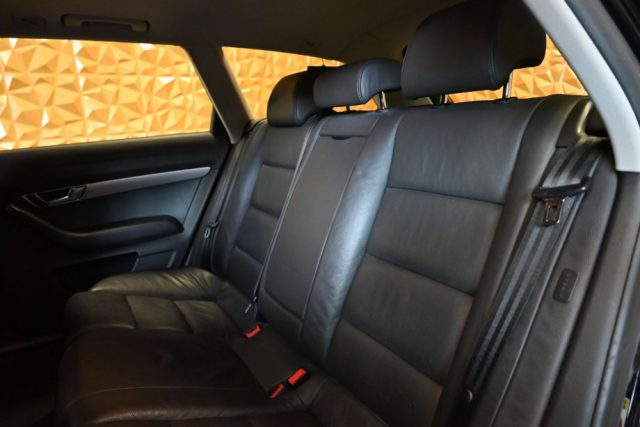 AUDI A6 AVANT 3.0TDI Q.TIP.224CV TET.PEL - foto 27