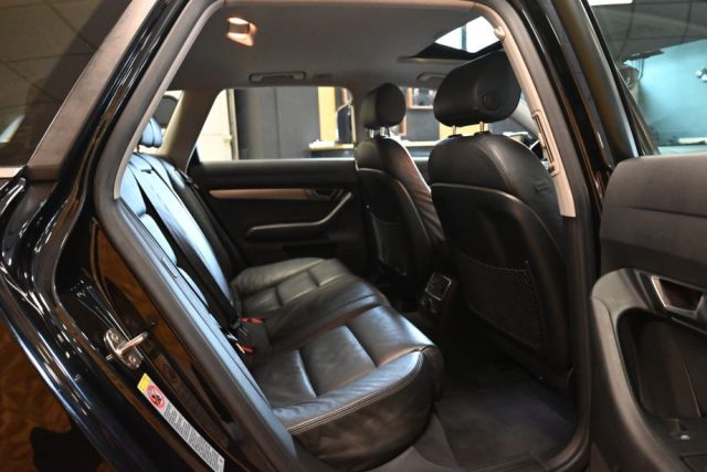 AUDI A6 AVANT 3.0TDI Q.TIP.224CV TET.PEL - foto 30